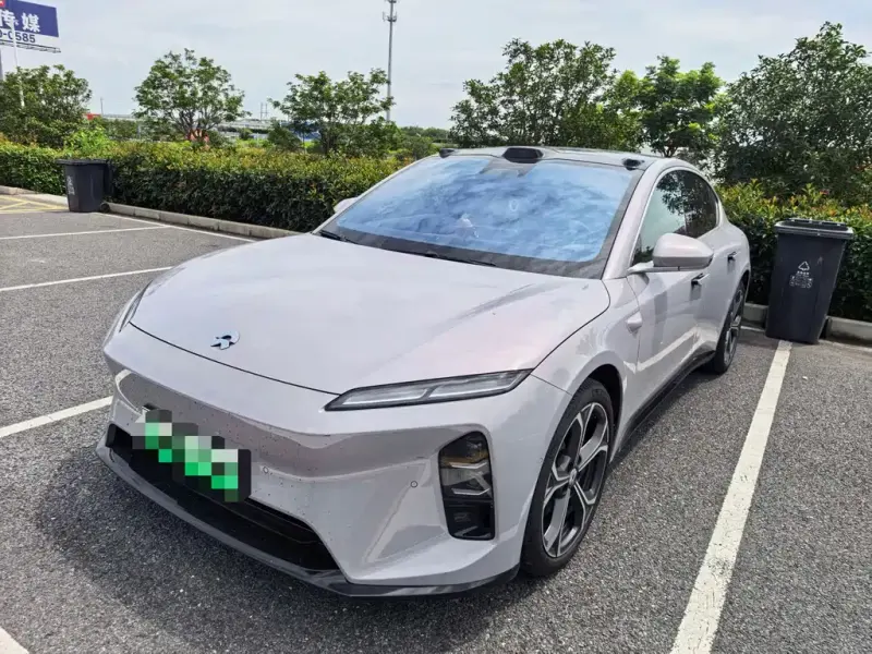 NIO ET5, 2025