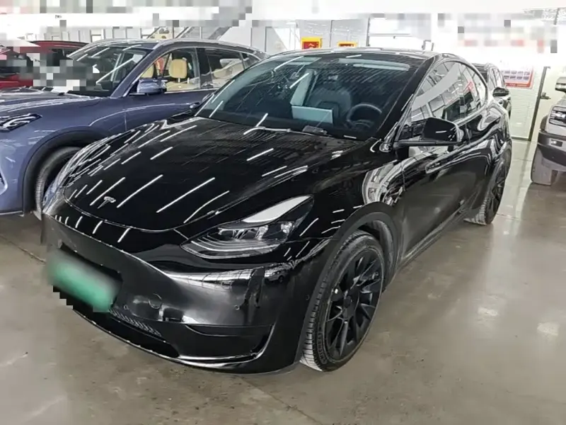 Tesla Model Y, 2022