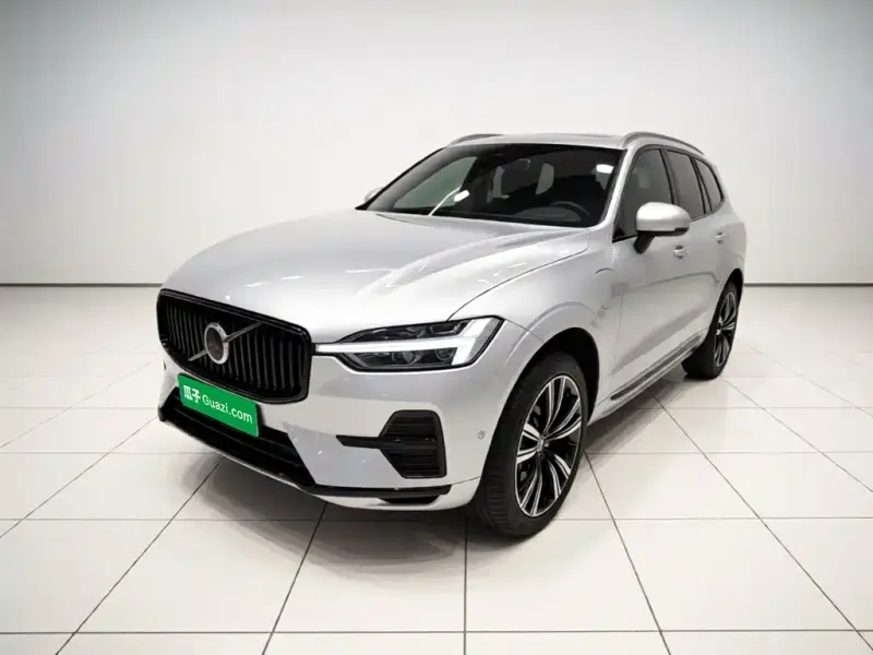 Volvo XC60 PHEV, 2023