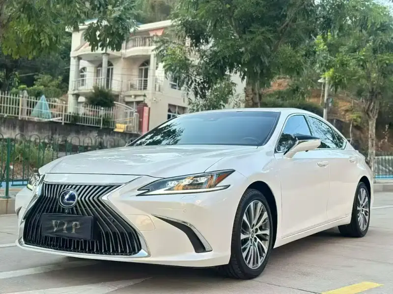 Lexus ES, 2021