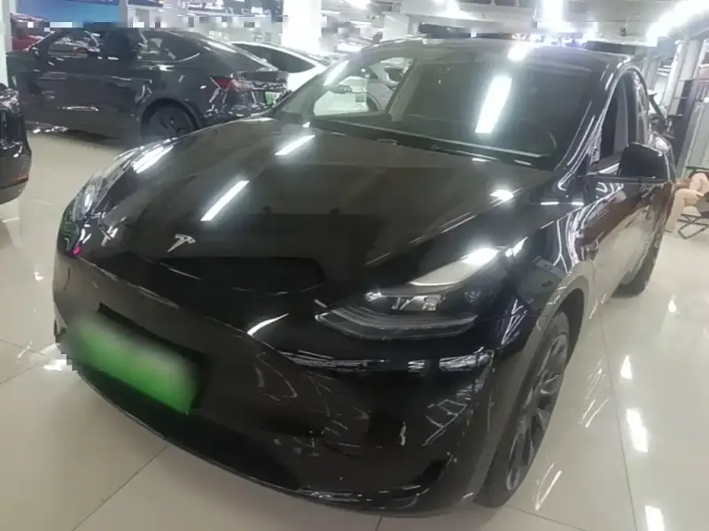 Tesla Model Y, 2023