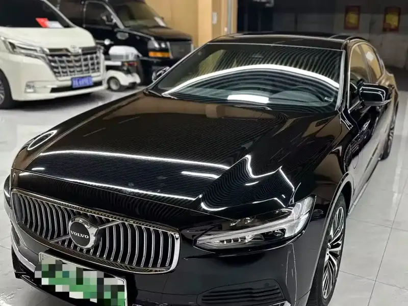 Volvo S90 PHEV, 2024