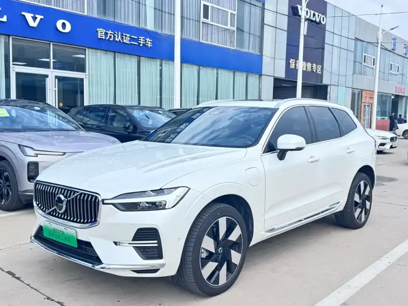 Volvo XC60 PHEV, 2024
