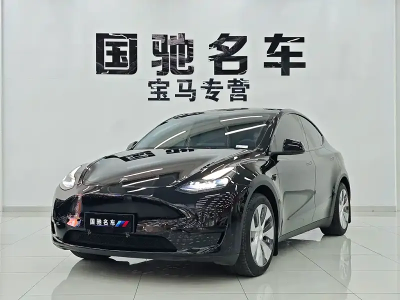 Tesla Model Y, 2023