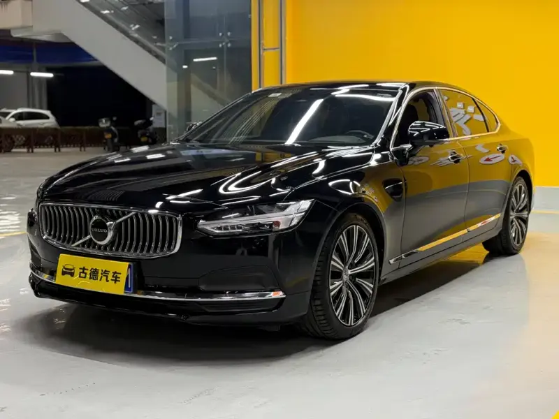 Volvo S90, 2022