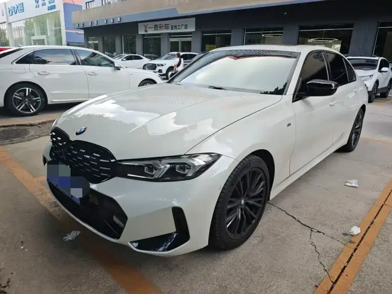 BMW 3 Series, 2023