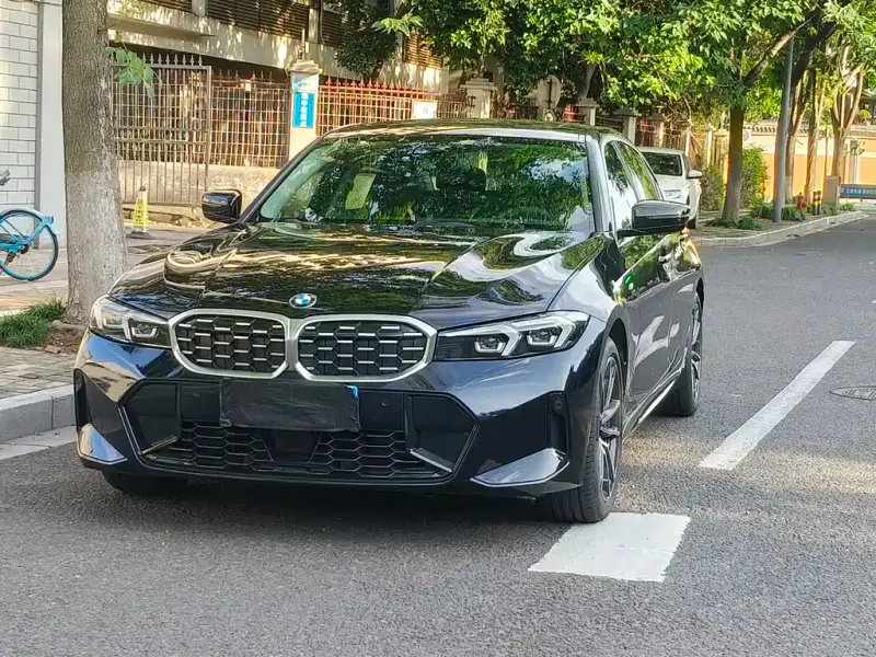 BMW 3 Series, 2023