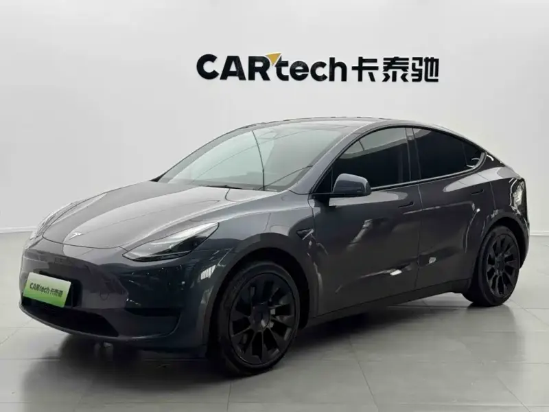 Tesla Model Y, 2023