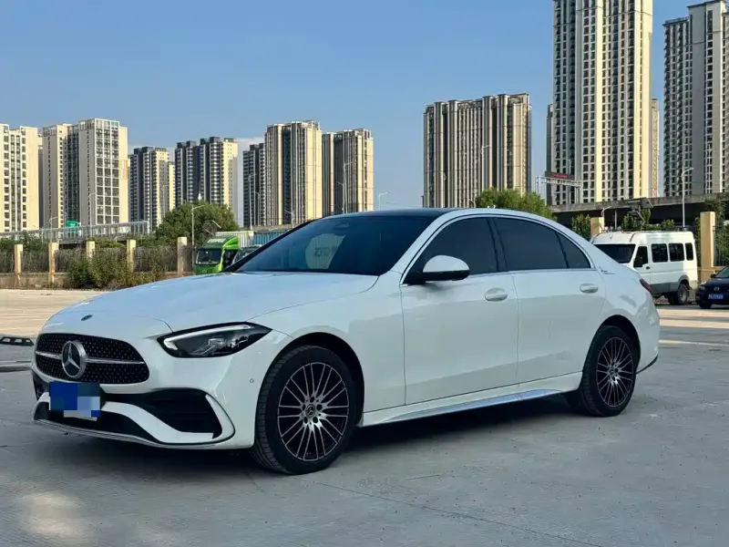 Mercedes-Benz C-Class, 2025