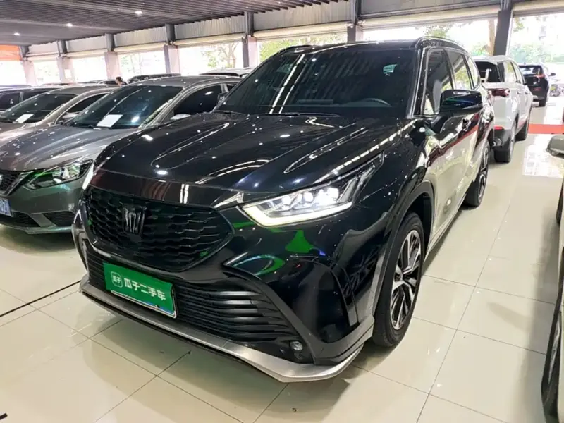 Toyota Crown Kluger, 2023
