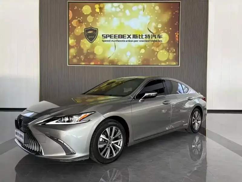 Lexus ES, 2020