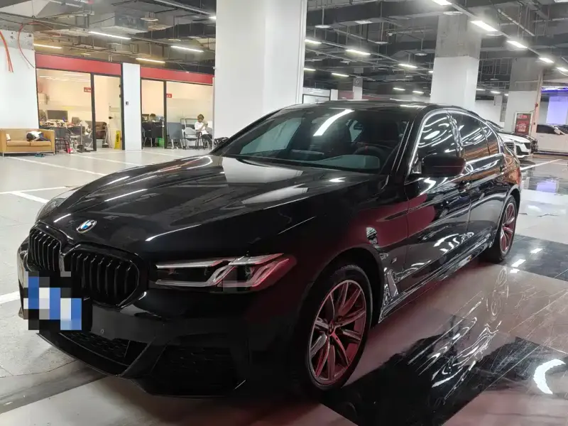 BMW 5 Series, 2023