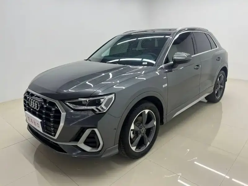 Audi Q3, 2022