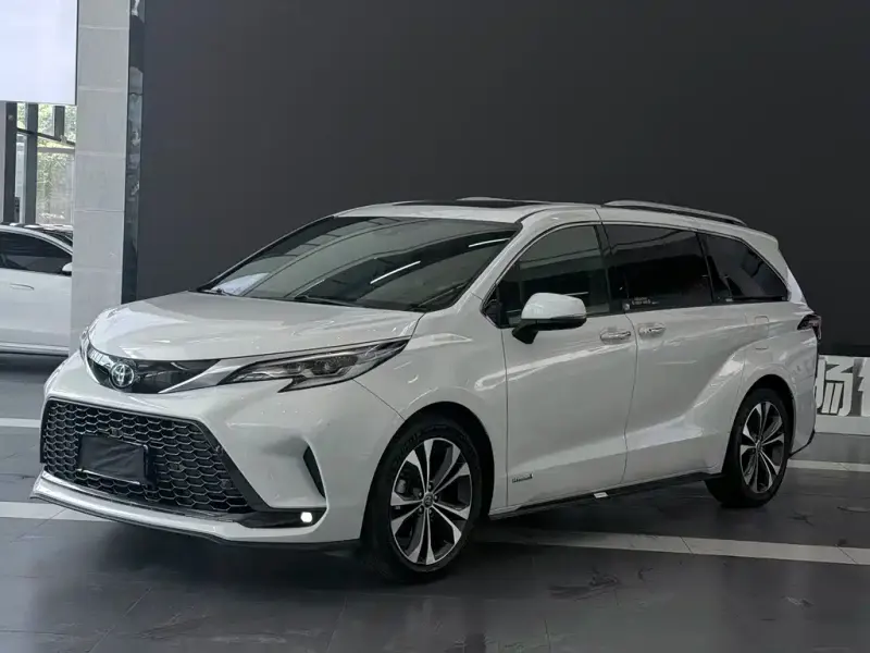 Toyota Granvia, 2023