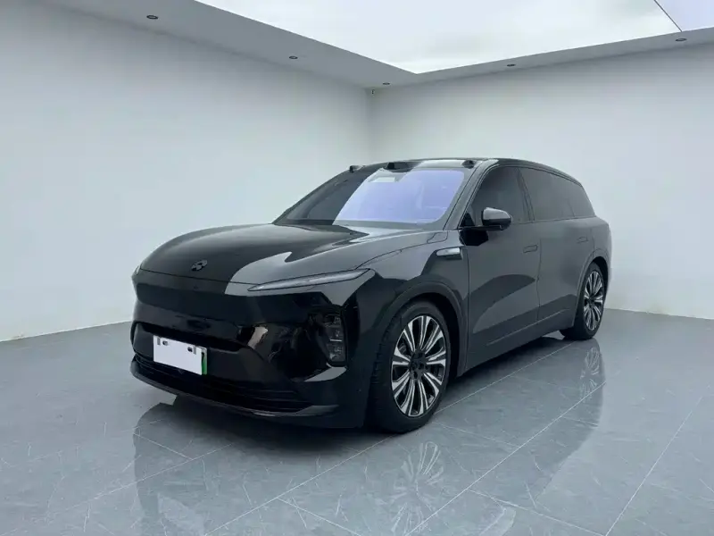 NIO ES8, 2025