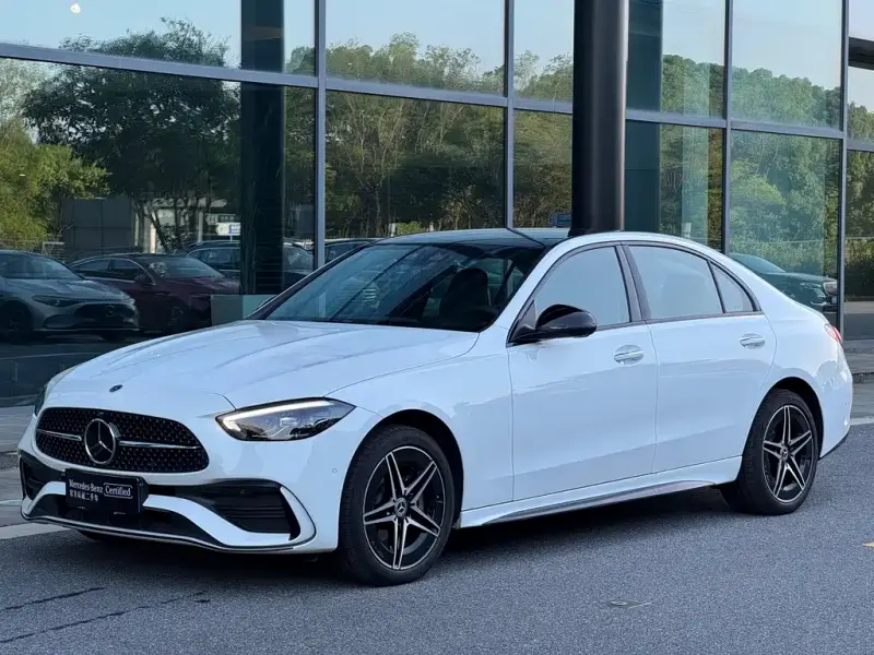 Mercedes-Benz C-Class, 2025
