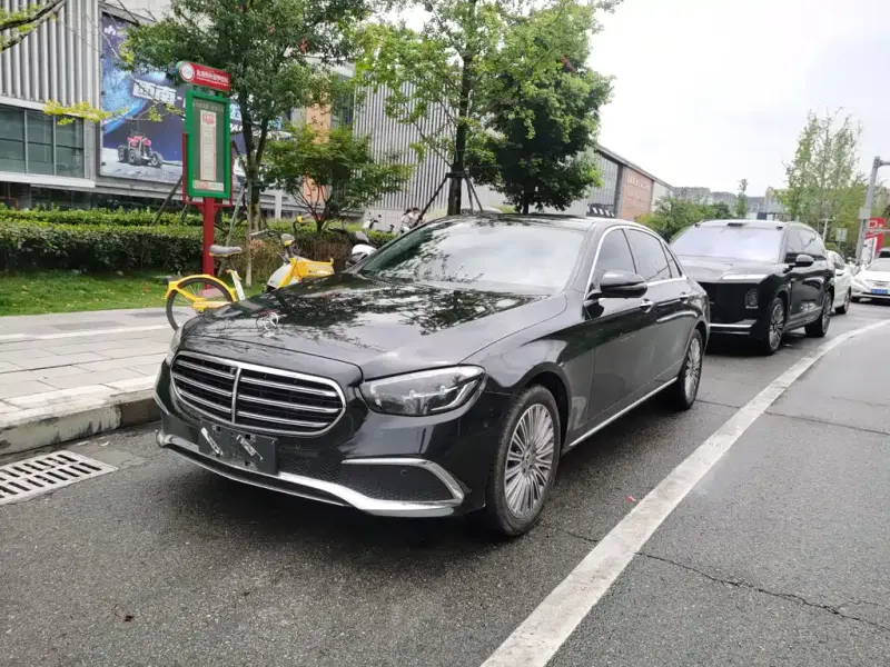 Mercedes-Benz E-Class, 2022