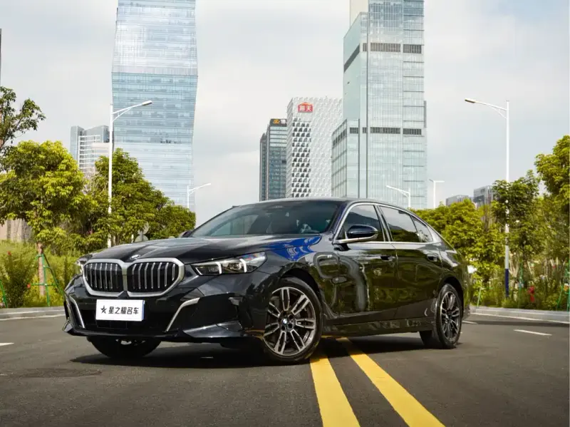 BMW 5 Series, 2025