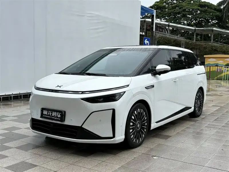 XPeng X9, 2025