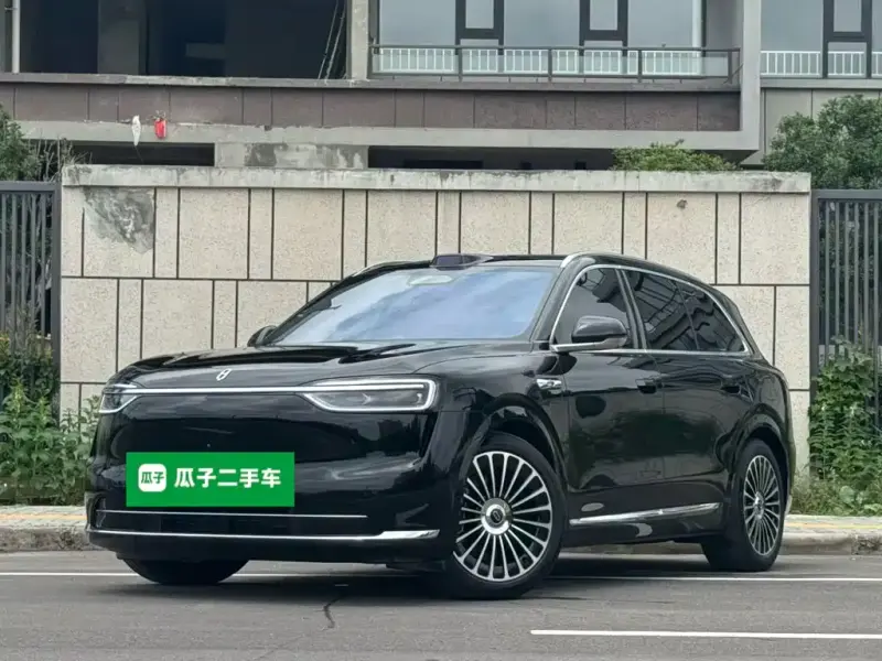 AITO M7, 2025