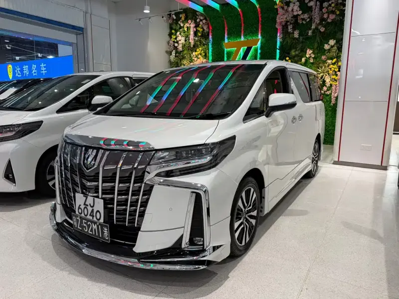 Toyota Alphard, 2019