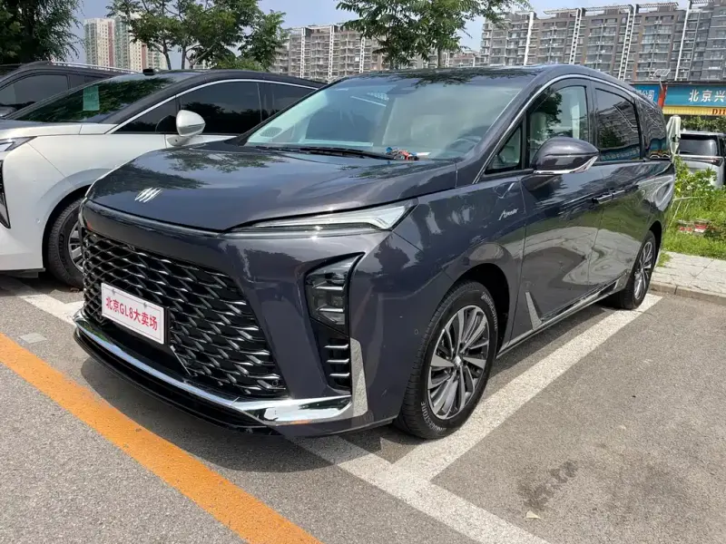 Buick GL8 Hybrid, 2025