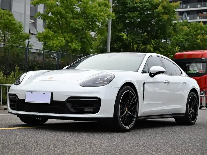 Porsche Panamera, 2021