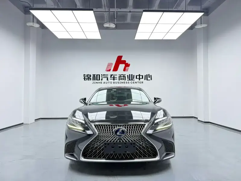 Lexus LS, 2020