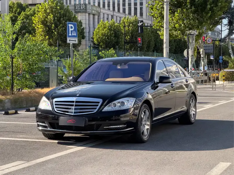 Mercedes-Benz S-Class, 2010