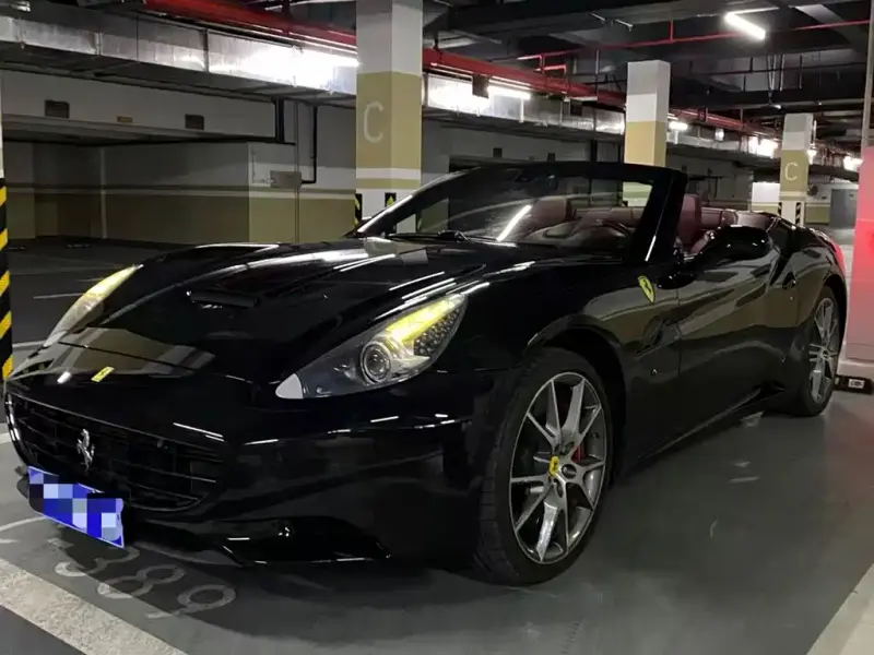 Ferrari California T, 2012