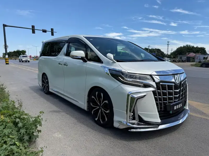 Toyota Alphard, 2018