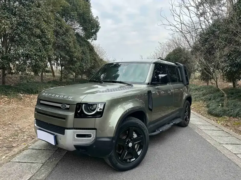 Land Rover Defender, 2021