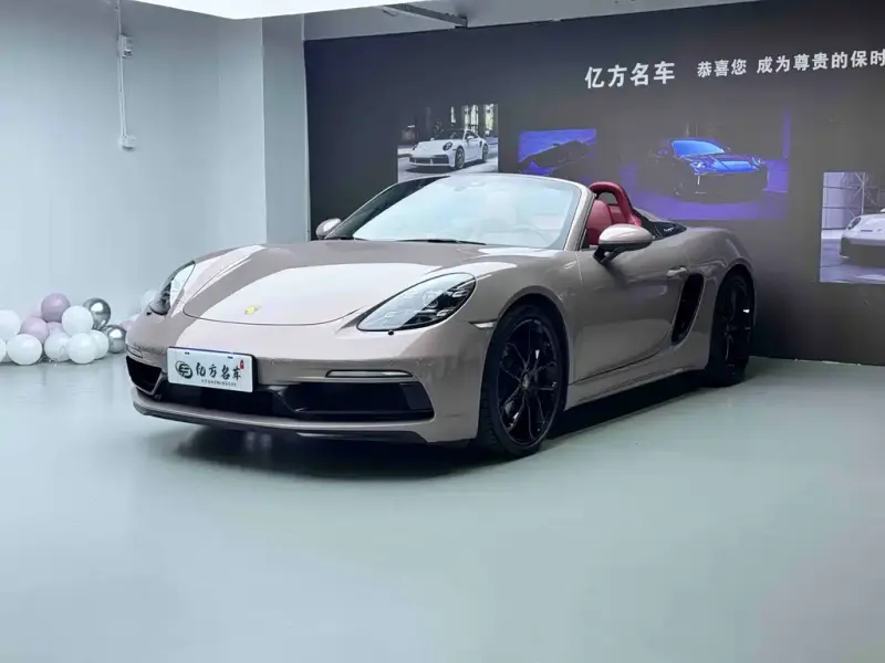Porsche 718, 2022