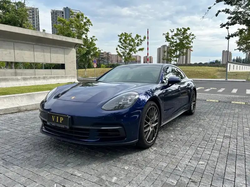 Porsche Panamera, 2021
