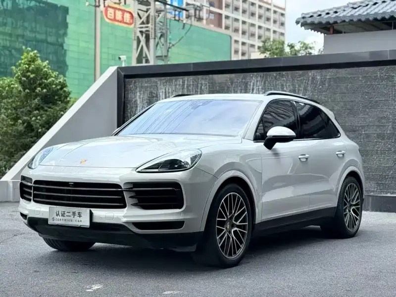 Porsche Cayenne, 2023