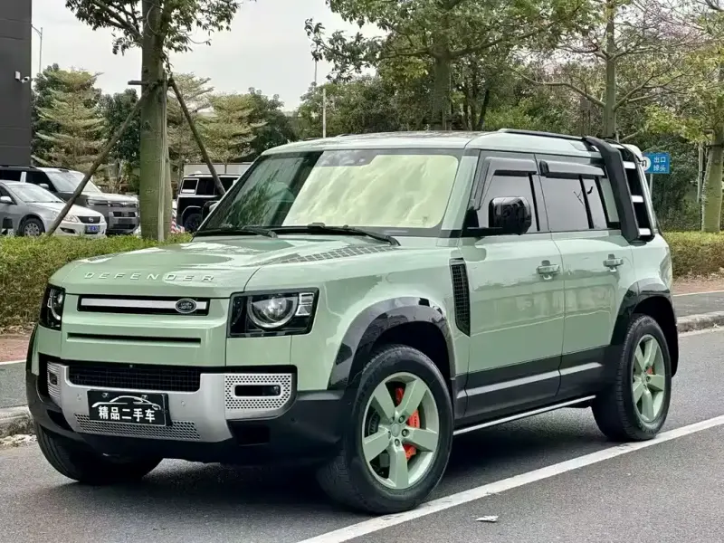 Land Rover Defender, 2023