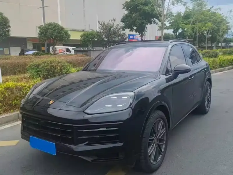 Porsche Cayenne, 2023