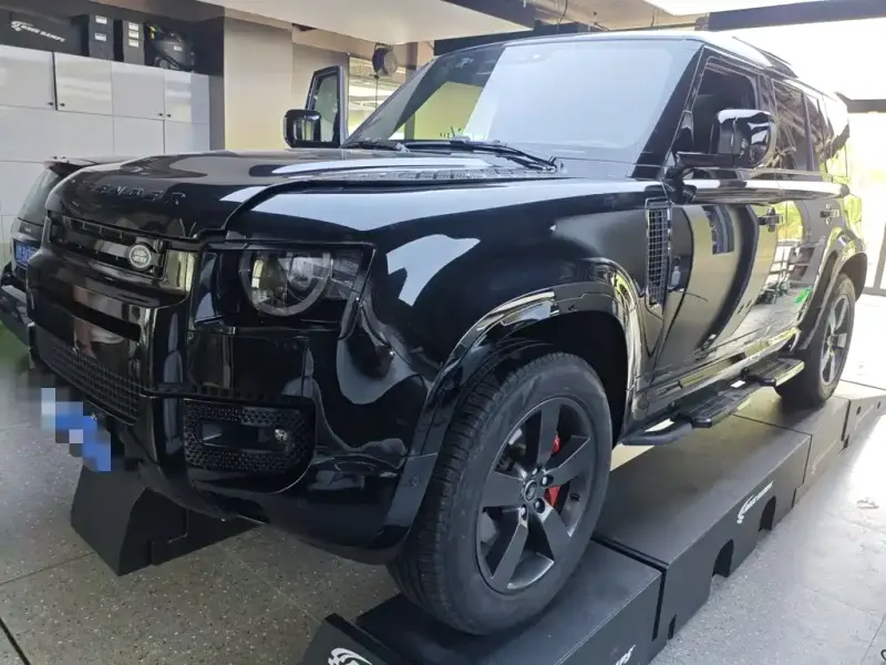 Land Rover Defender, 2023