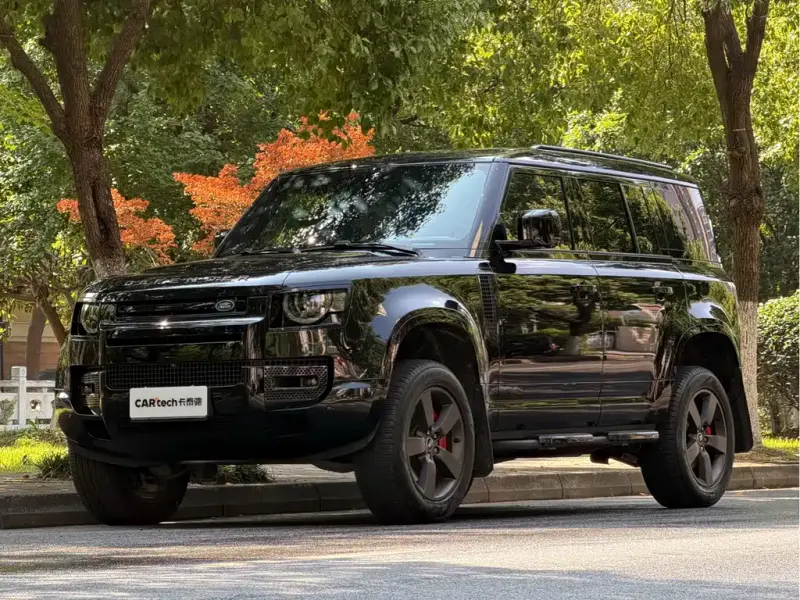 Land Rover Defender, 2025