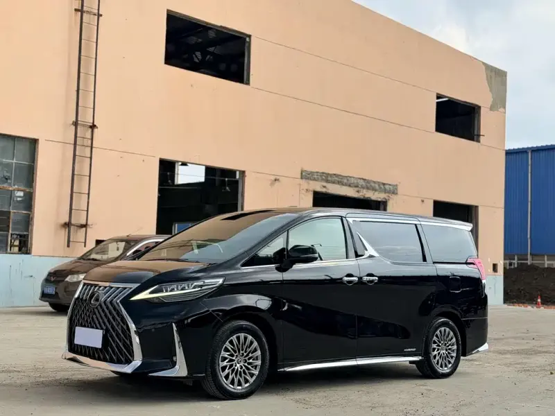 Lexus LM, 2021
