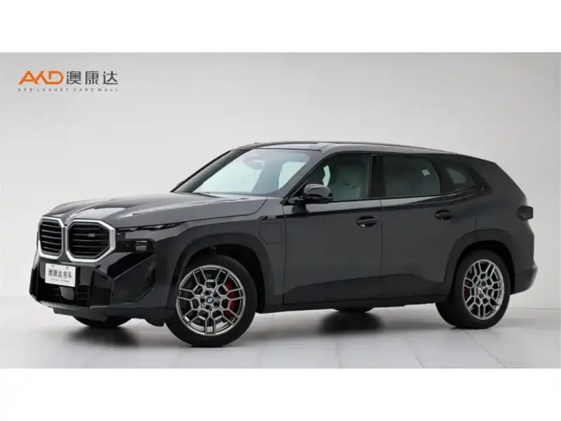 BMW XM, 2025