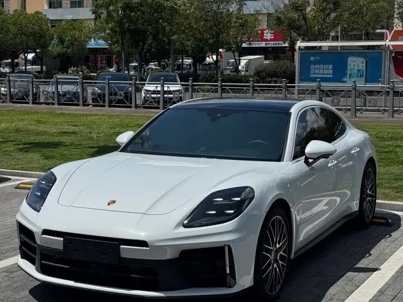 Porsche Panamera, 2024