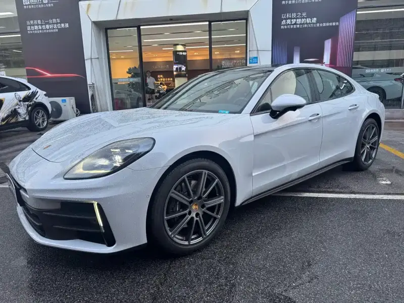 Porsche Panamera, 2026