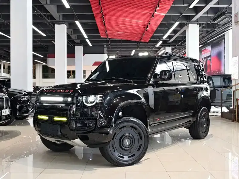 Land Rover Defender, 2025