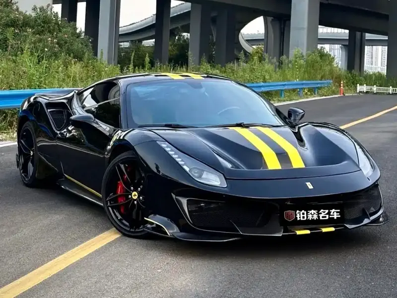 Ferrari 488, 2016