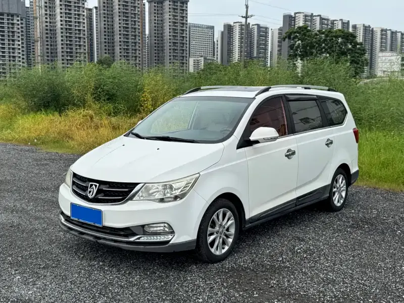 Baojun 730, 2016