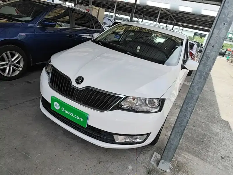 Skoda Rapid Spaceback, 2015