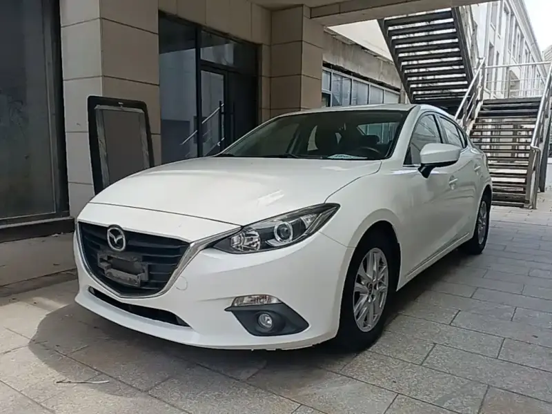 Mazda 3 Axela, 2016