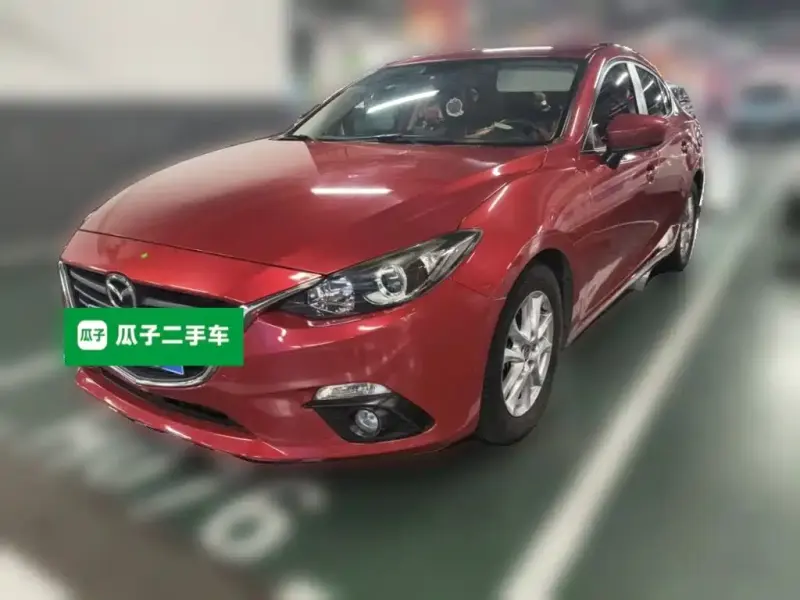 Mazda 3 Axela, 2015