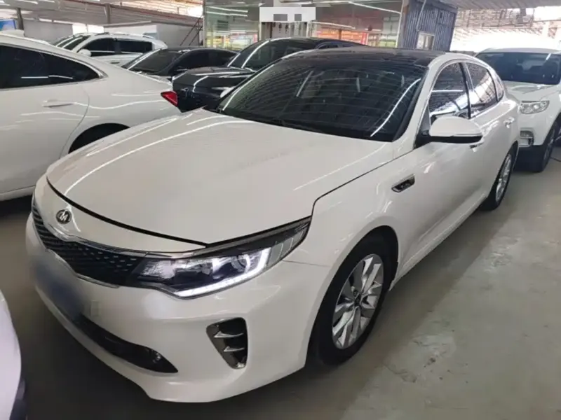 Kia K5, 2016